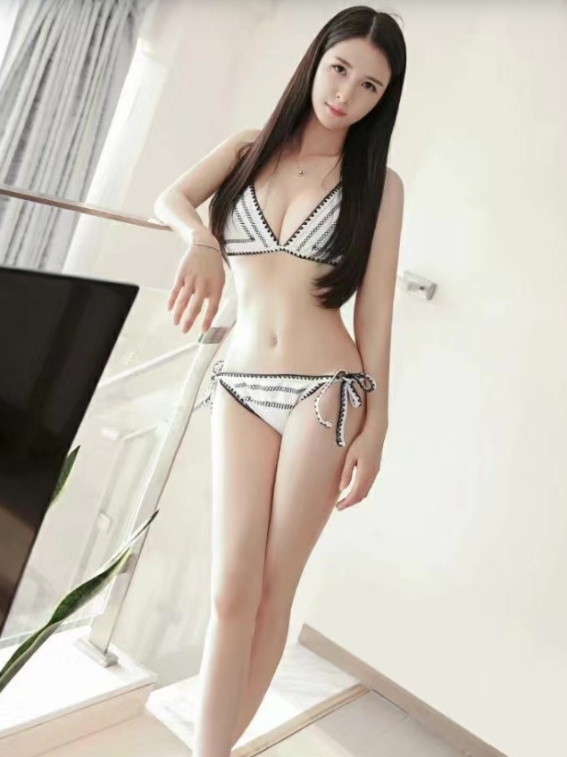 三点粉嫩大美妞 大屁股 皮肤白嫩特别Sao